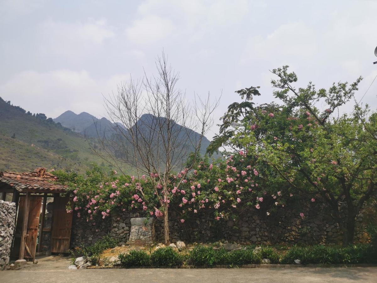 Lo Lo Homestay & Cafe Meo Vac Εξωτερικό φωτογραφία